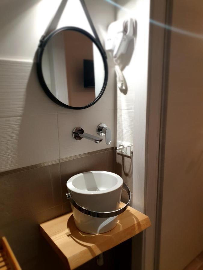 ホテル Residenza Tarzana パレルモ エクステリア 写真