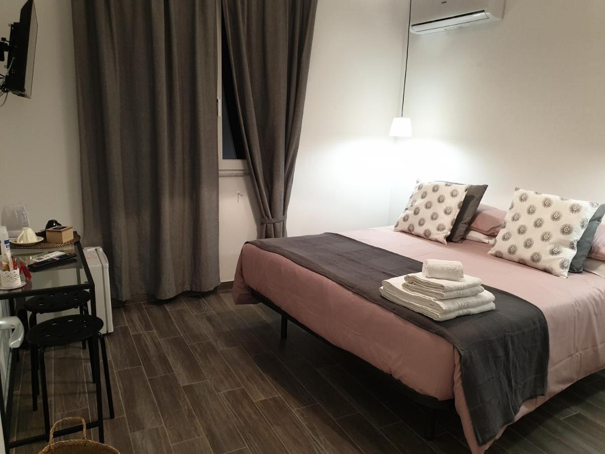 ホテル Residenza Tarzana パレルモ エクステリア 写真