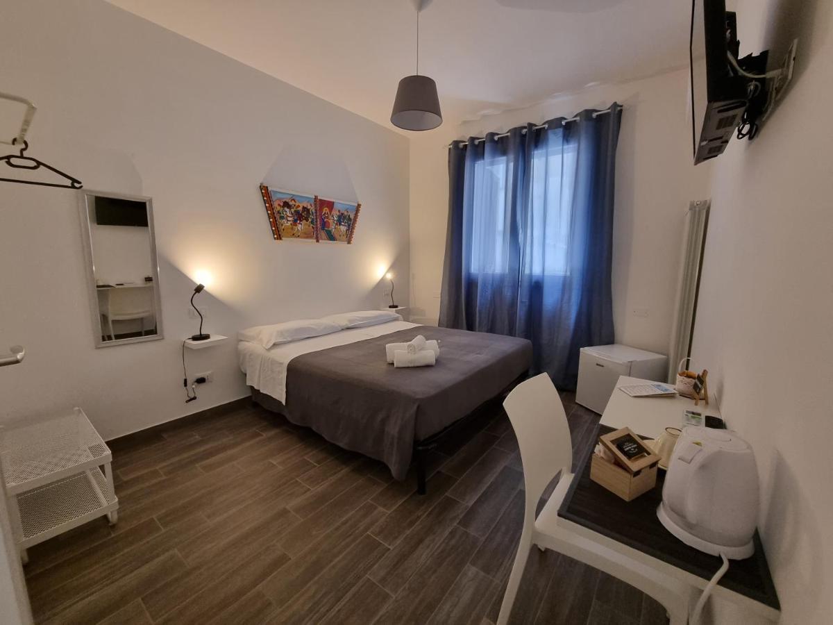 ホテル Residenza Tarzana パレルモ エクステリア 写真