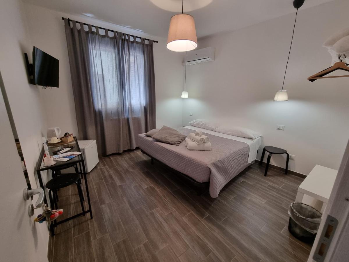 ホテル Residenza Tarzana パレルモ エクステリア 写真