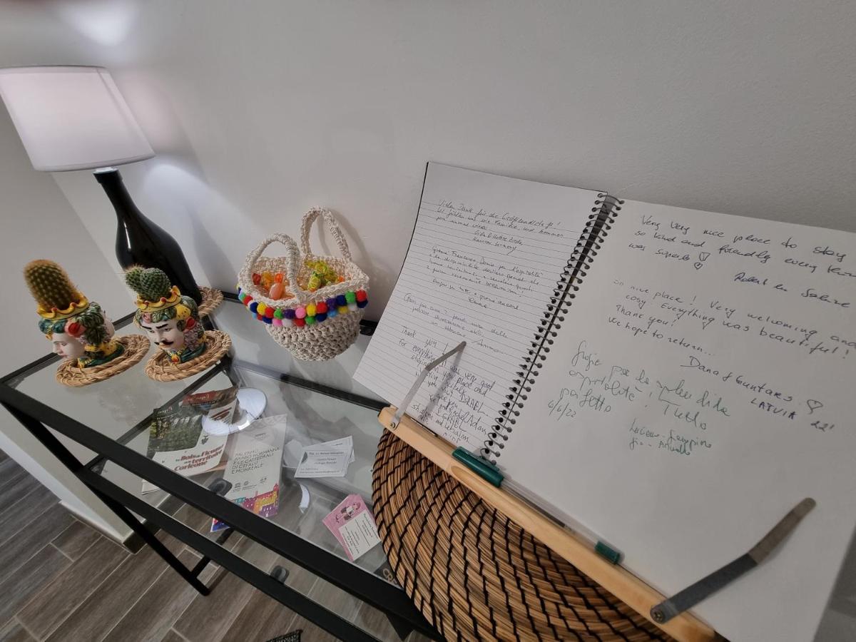 ホテル Residenza Tarzana パレルモ エクステリア 写真