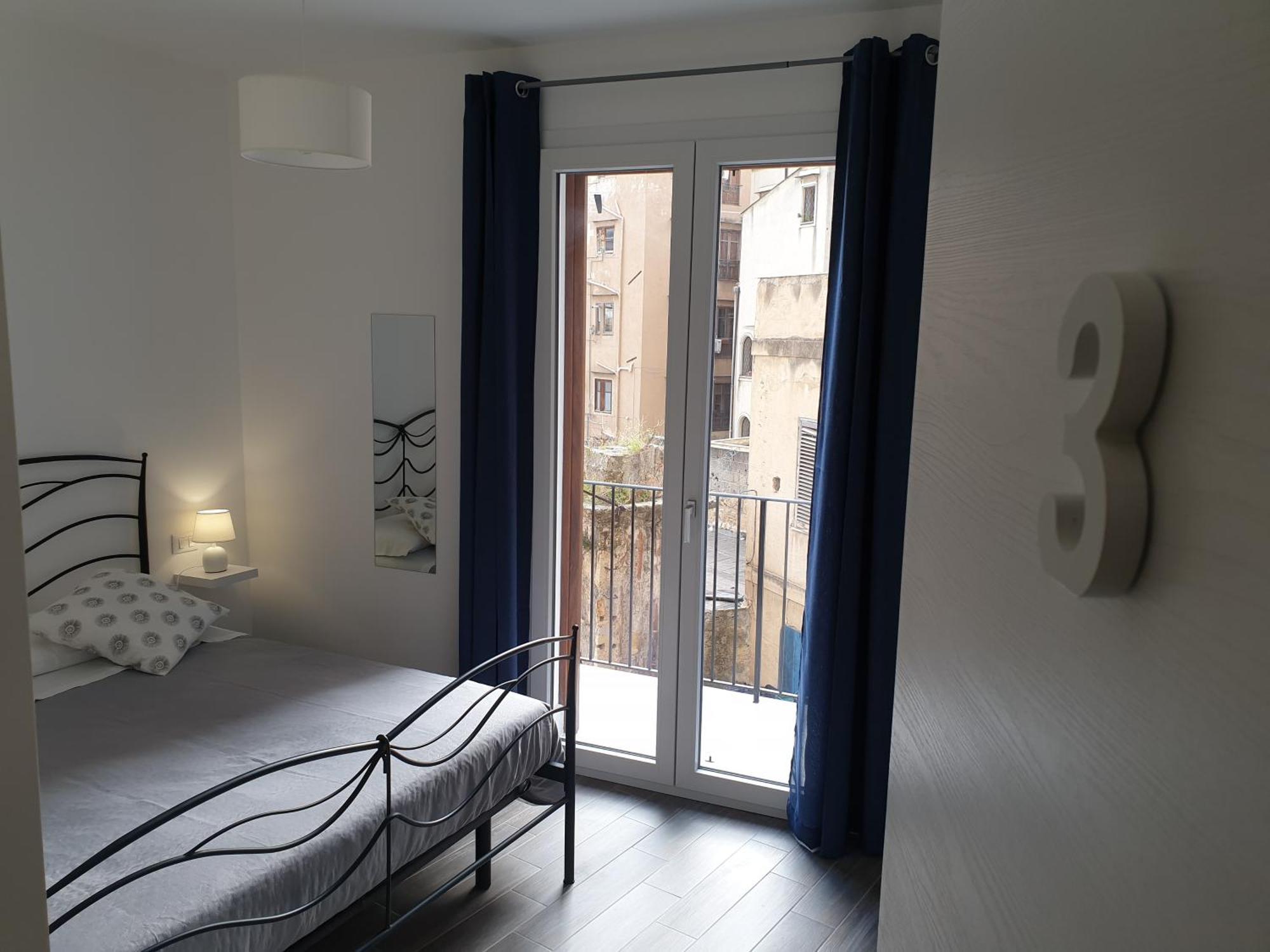 ホテル Residenza Tarzana パレルモ 部屋 写真